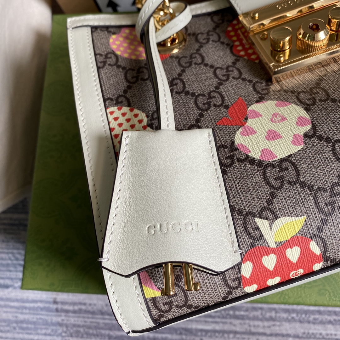 Gucci Padlock Medium GG Shoulder Bag 479197 